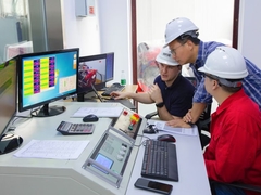 Prueba en línea de la bomba impulsada por un motor diesel UL/FM 2000 gpm